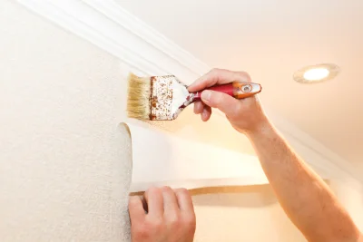 Pose de papier peint à Recanoz — revêtements muraux et toiles de verre